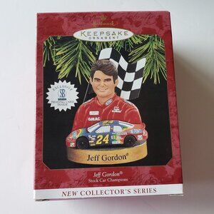 Hallmark Keepsake Ornament  - 1997 Jeff Gordon, Stock Car Champions, NASCAR